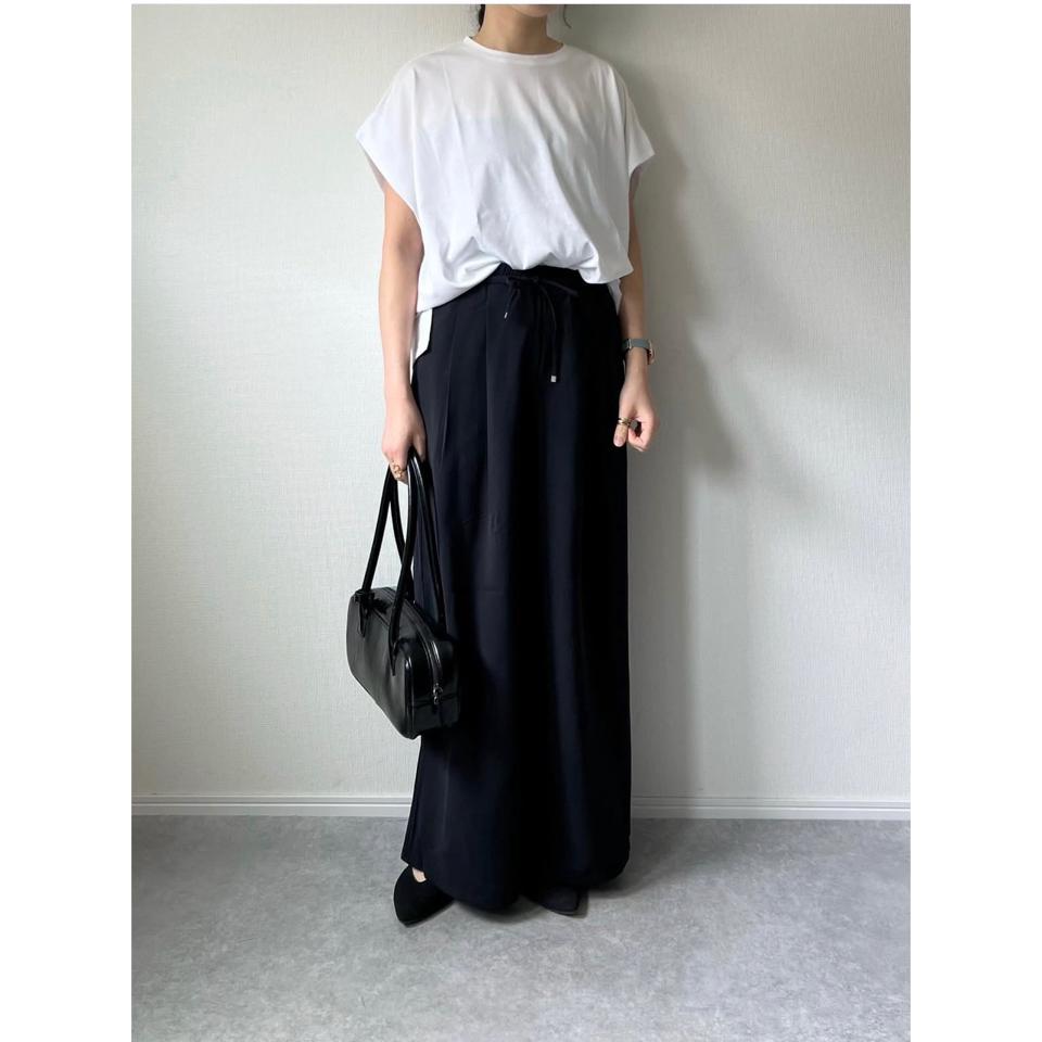 {{.FirstItem.Brand.Name}}({{.FirstItem.Brand.NameKana}})の「{{.FirstItem.Name}}」を使った{{.PostType}}