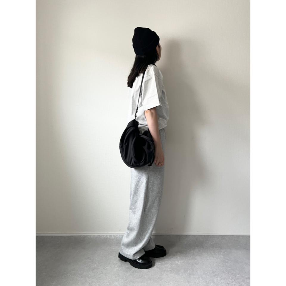 {{.FirstItem.Brand.Name}}({{.FirstItem.Brand.NameKana}})の「{{.FirstItem.Name}}」を使った{{.PostType}}