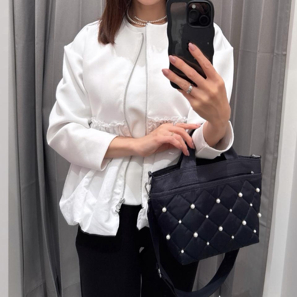 {{.FirstItem.Brand.Name}}({{.FirstItem.Brand.NameKana}})の「{{.FirstItem.Name}}」を使った{{.PostType}}