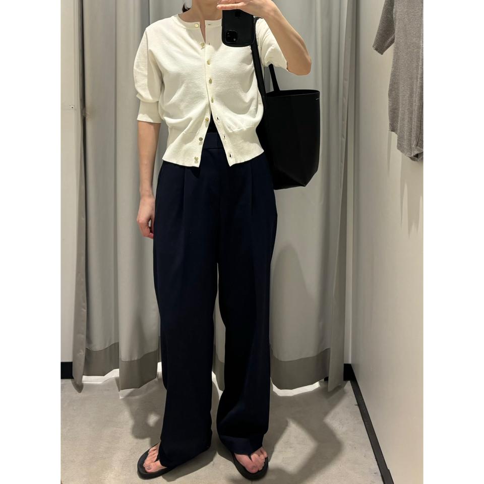 {{.FirstItem.Brand.Name}}({{.FirstItem.Brand.NameKana}})の「{{.FirstItem.Name}}」を使った{{.PostType}}