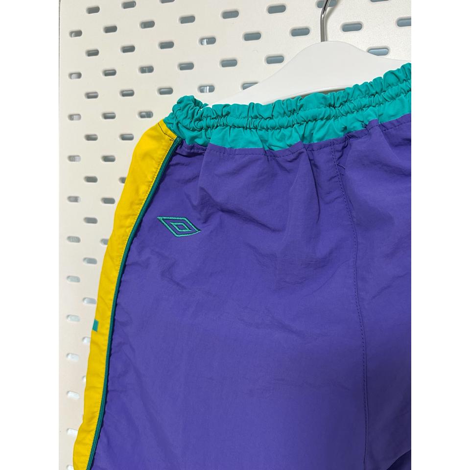{{.FirstItem.Brand.Name}}({{.FirstItem.Brand.NameKana}})の「{{.FirstItem.Name}}」を使った{{.PostType}}