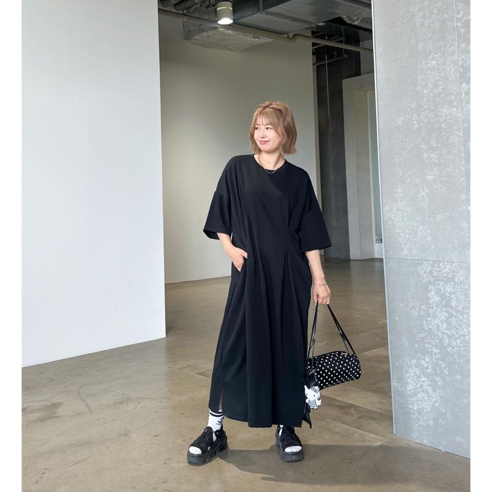 {{.FirstItem.Brand.Name}}({{.FirstItem.Brand.NameKana}})の「{{.FirstItem.Name}}」を使った{{.PostType}}