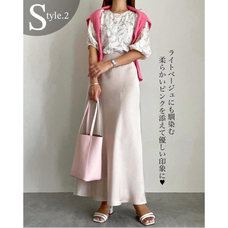 {{.FirstItem.Brand.Name}}({{.FirstItem.Brand.NameKana}})の「{{.FirstItem.Name}}」を使った{{.PostType}}
