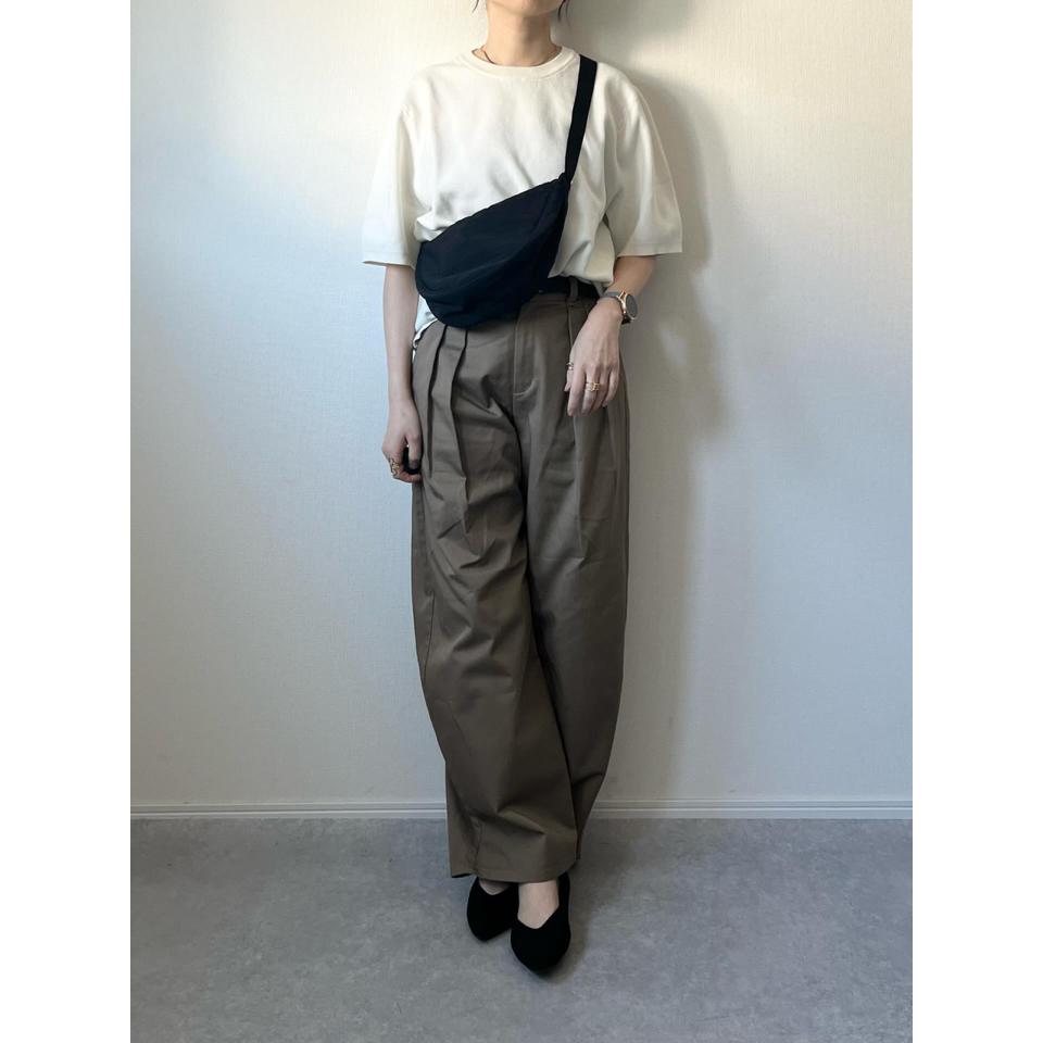 {{.FirstItem.Brand.Name}}({{.FirstItem.Brand.NameKana}})の「{{.FirstItem.Name}}」を使った{{.PostType}}