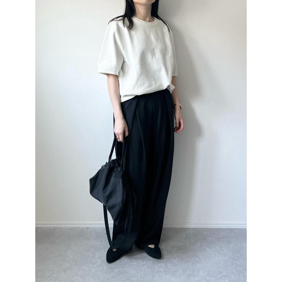 {{.FirstItem.Brand.Name}}({{.FirstItem.Brand.NameKana}})の「{{.FirstItem.Name}}」を使った{{.PostType}}