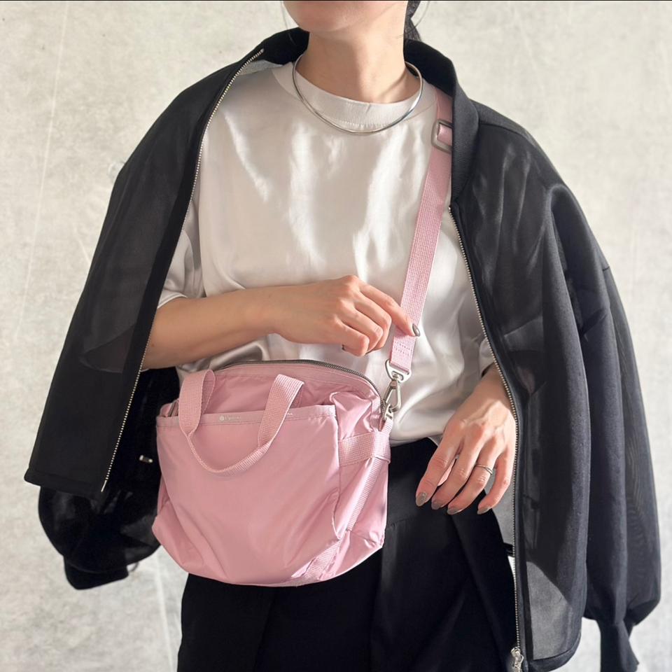 {{.FirstItem.Brand.Name}}({{.FirstItem.Brand.NameKana}})の「{{.FirstItem.Name}}」を使った{{.PostType}}