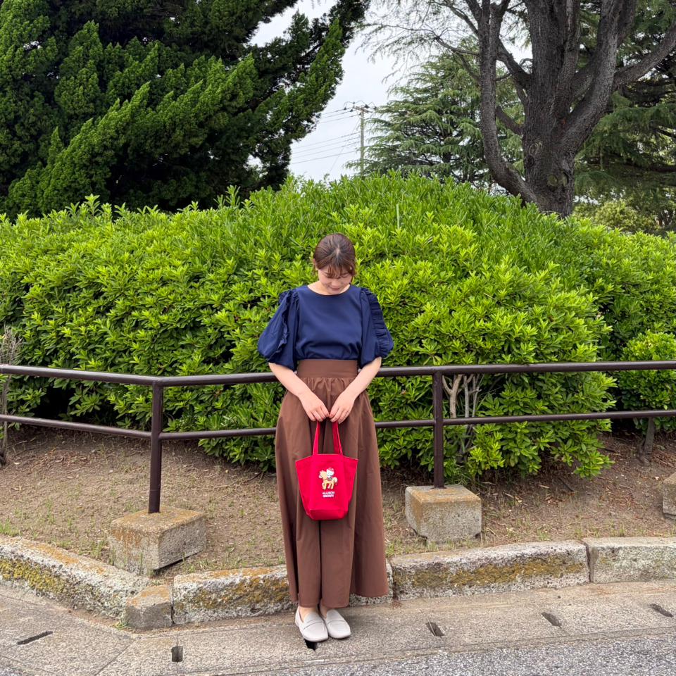 {{.FirstItem.Brand.Name}}({{.FirstItem.Brand.NameKana}})の「{{.FirstItem.Name}}」を使った{{.PostType}}