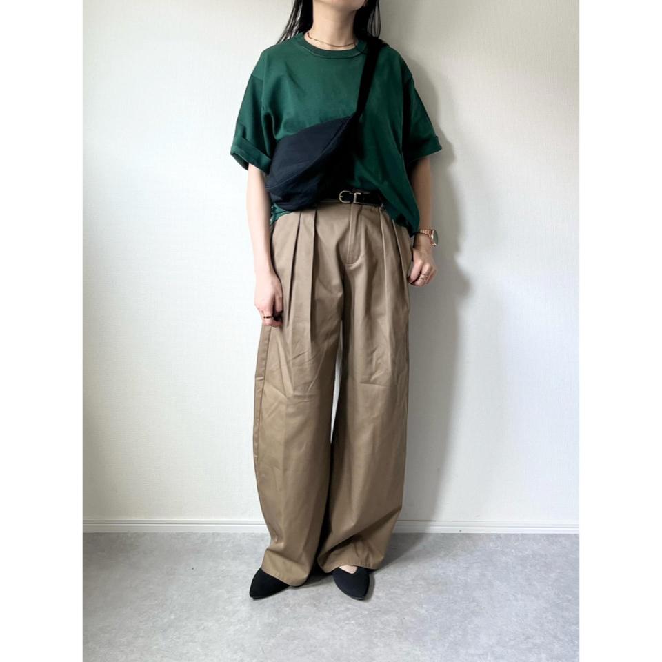 {{.FirstItem.Brand.Name}}({{.FirstItem.Brand.NameKana}})の「{{.FirstItem.Name}}」を使った{{.PostType}}