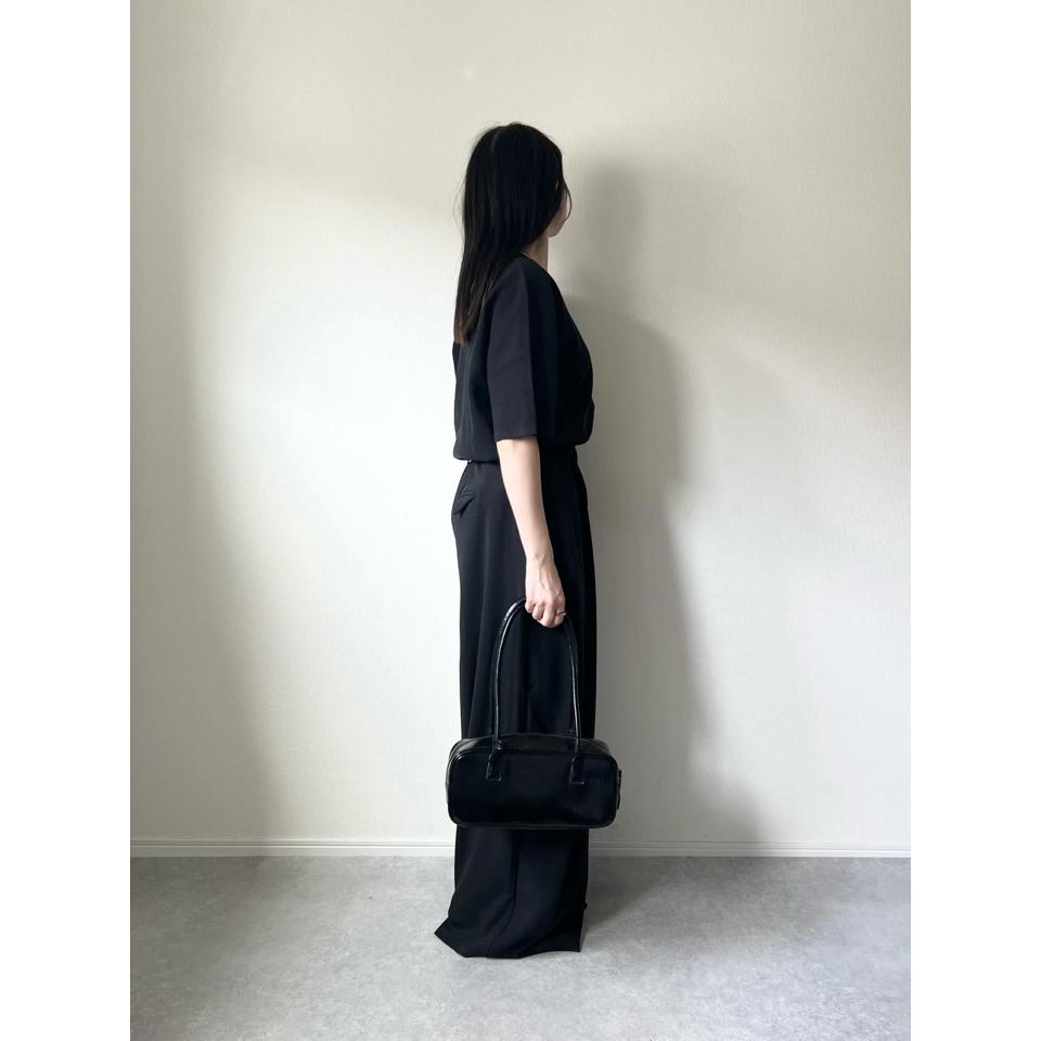 {{.FirstItem.Brand.Name}}({{.FirstItem.Brand.NameKana}})の「{{.FirstItem.Name}}」を使った{{.PostType}}