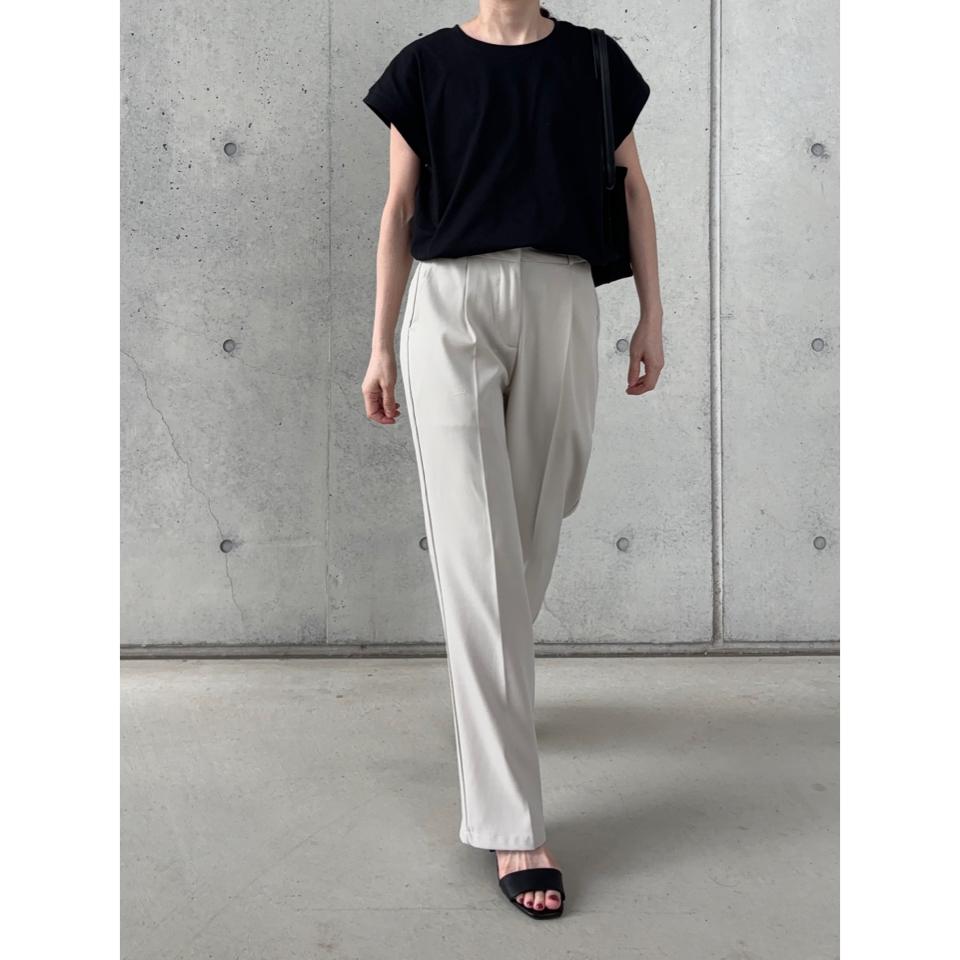 {{.FirstItem.Brand.Name}}({{.FirstItem.Brand.NameKana}})の「{{.FirstItem.Name}}」を使った{{.PostType}}