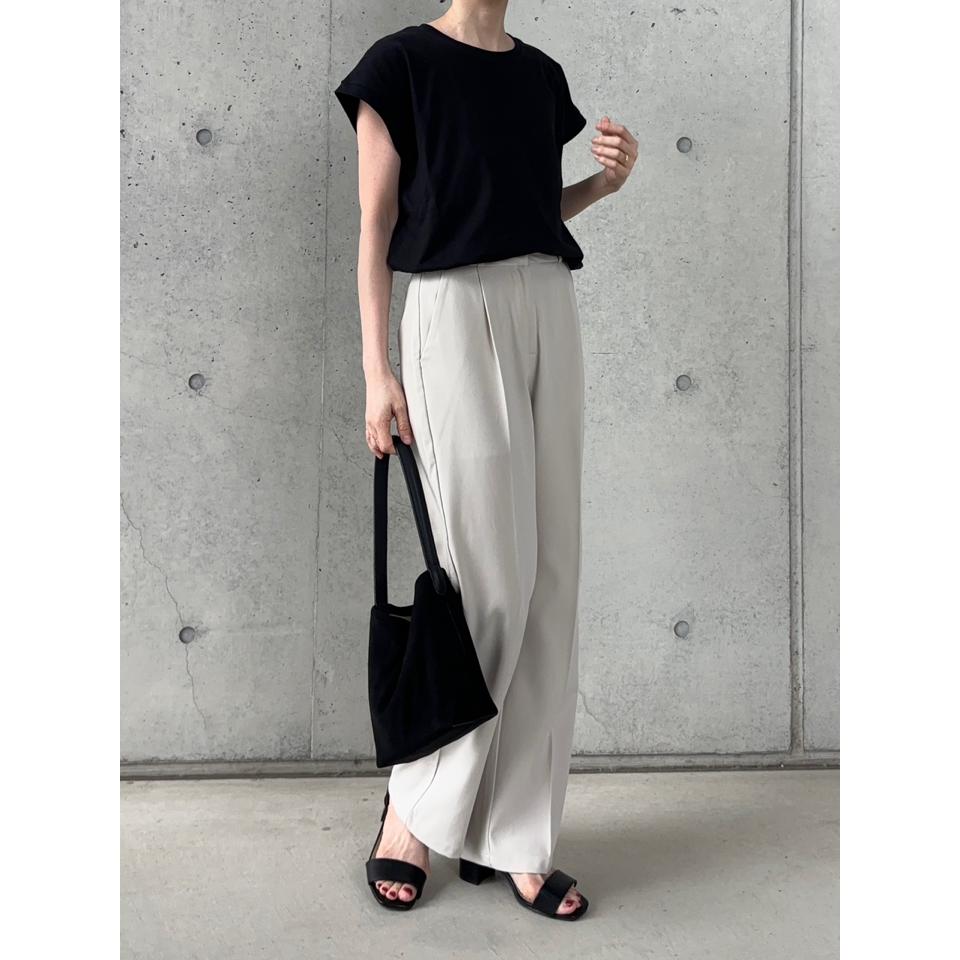 {{.FirstItem.Brand.Name}}({{.FirstItem.Brand.NameKana}})の「{{.FirstItem.Name}}」を使った{{.PostType}}