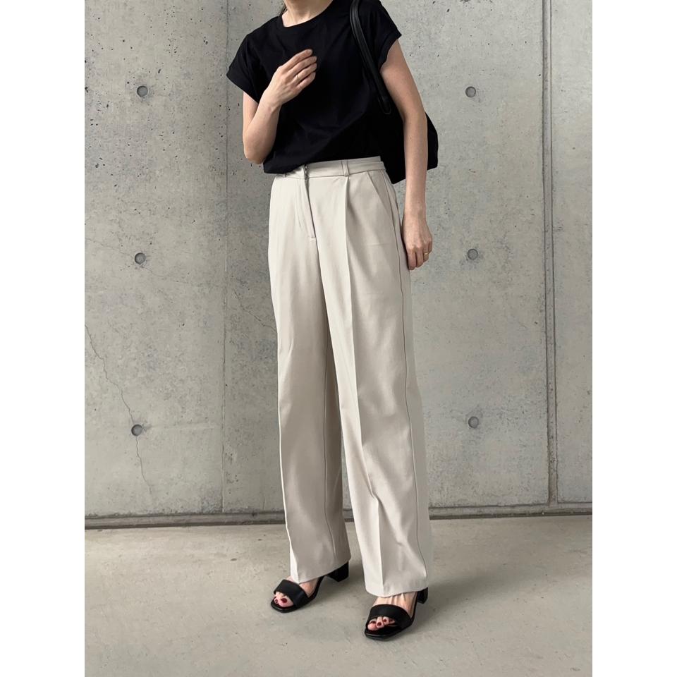 {{.FirstItem.Brand.Name}}({{.FirstItem.Brand.NameKana}})の「{{.FirstItem.Name}}」を使った{{.PostType}}