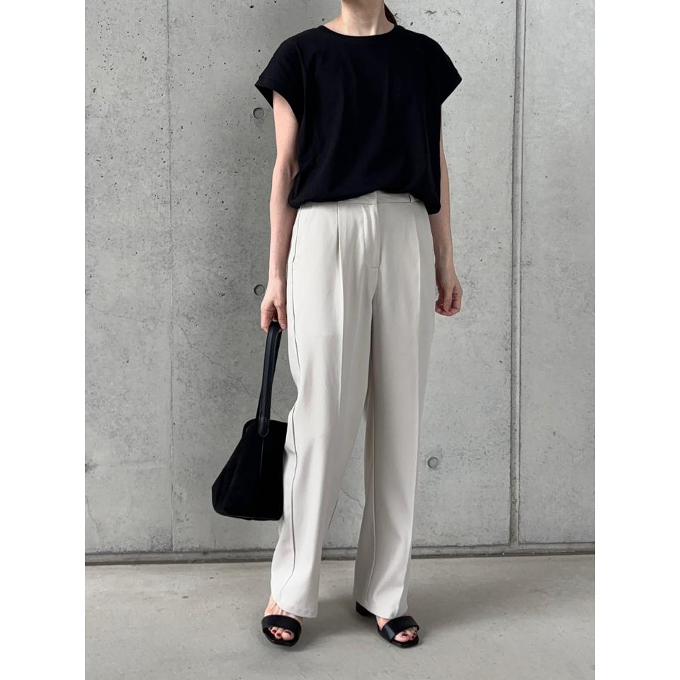 {{.FirstItem.Brand.Name}}({{.FirstItem.Brand.NameKana}})の「{{.FirstItem.Name}}」を使った{{.PostType}}