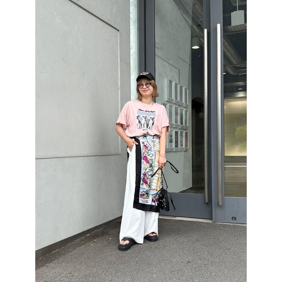 {{.FirstItem.Brand.Name}}({{.FirstItem.Brand.NameKana}})の「{{.FirstItem.Name}}」を使った{{.PostType}}