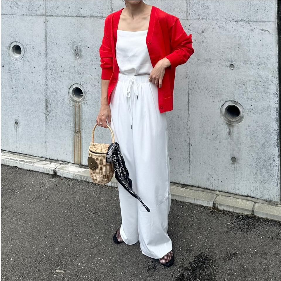 {{.FirstItem.Brand.Name}}({{.FirstItem.Brand.NameKana}})の「{{.FirstItem.Name}}」を使った{{.PostType}}