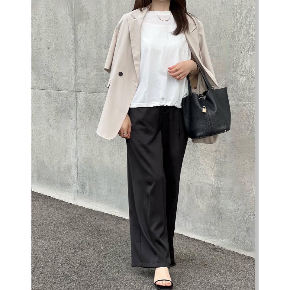{{.FirstItem.Brand.Name}}({{.FirstItem.Brand.NameKana}})の「{{.FirstItem.Name}}」を使った{{.PostType}}