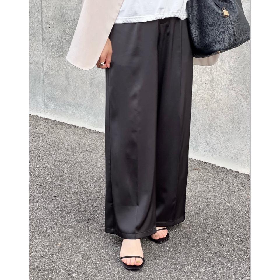 {{.FirstItem.Brand.Name}}({{.FirstItem.Brand.NameKana}})の「{{.FirstItem.Name}}」を使った{{.PostType}}