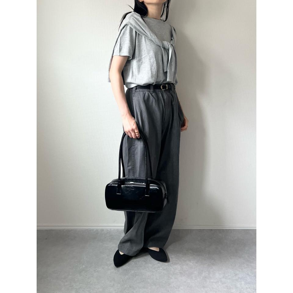 {{.FirstItem.Brand.Name}}({{.FirstItem.Brand.NameKana}})の「{{.FirstItem.Name}}」を使った{{.PostType}}