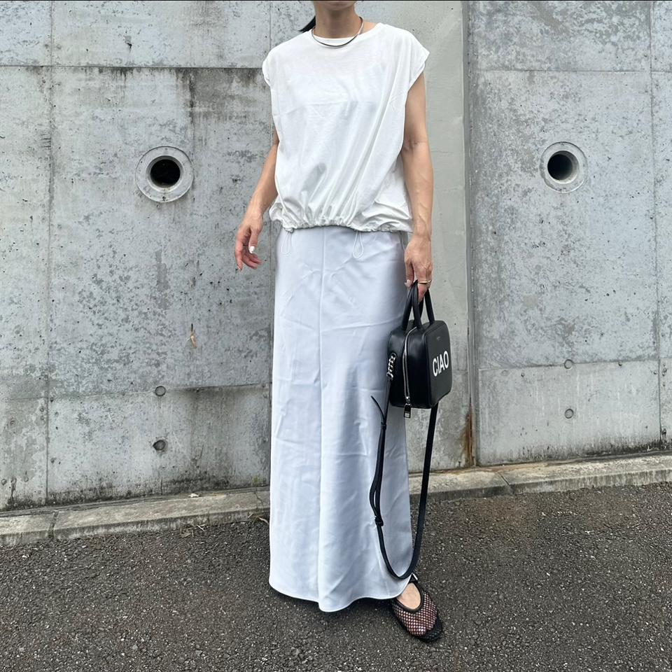 {{.FirstItem.Brand.Name}}({{.FirstItem.Brand.NameKana}})の「{{.FirstItem.Name}}」を使った{{.PostType}}