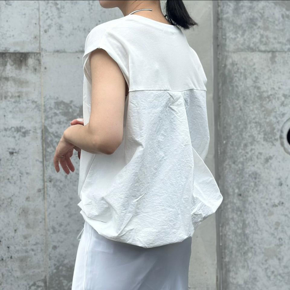{{.FirstItem.Brand.Name}}({{.FirstItem.Brand.NameKana}})の「{{.FirstItem.Name}}」を使った{{.PostType}}