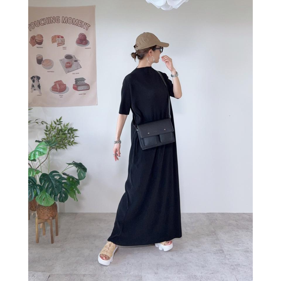 {{.FirstItem.Brand.Name}}({{.FirstItem.Brand.NameKana}})の「{{.FirstItem.Name}}」を使った{{.PostType}}