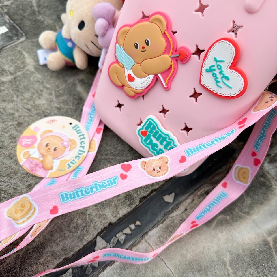 {{.FirstItem.Brand.Name}}({{.FirstItem.Brand.NameKana}})の「{{.FirstItem.Name}}」を使った{{.PostType}}