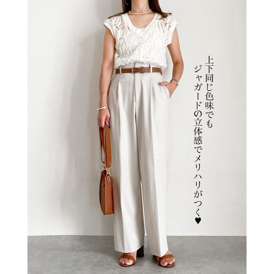 {{.FirstItem.Brand.Name}}({{.FirstItem.Brand.NameKana}})の「{{.FirstItem.Name}}」を使った{{.PostType}}