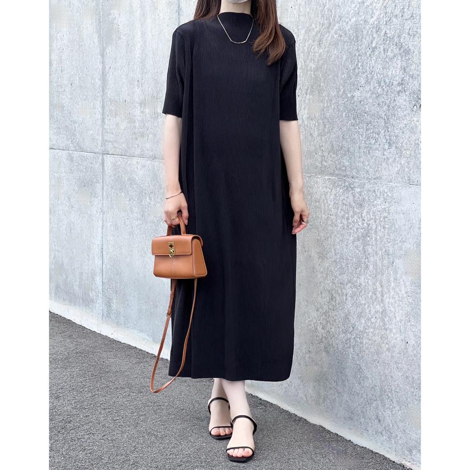 {{.FirstItem.Brand.Name}}({{.FirstItem.Brand.NameKana}})の「{{.FirstItem.Name}}」を使った{{.PostType}}