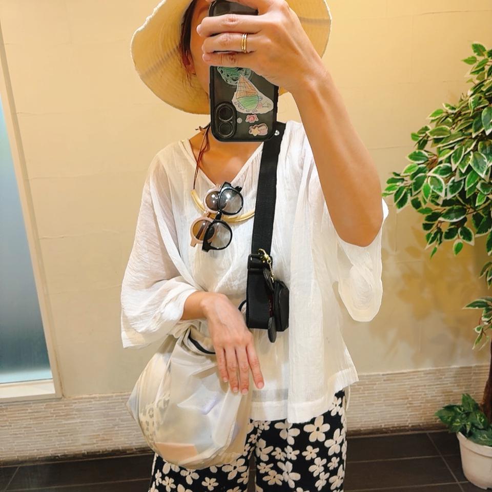{{.FirstItem.Brand.Name}}({{.FirstItem.Brand.NameKana}})の「{{.FirstItem.Name}}」を使った{{.PostType}}