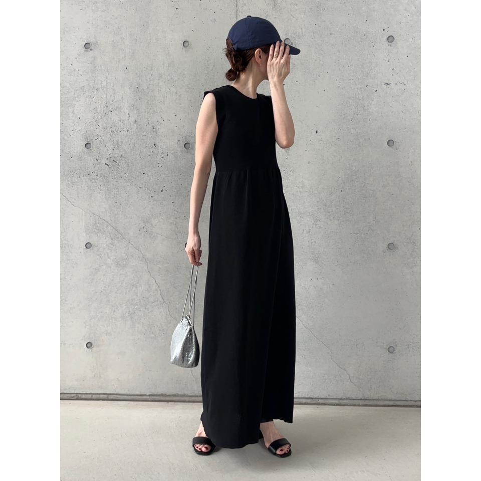 {{.FirstItem.Brand.Name}}({{.FirstItem.Brand.NameKana}})の「{{.FirstItem.Name}}」を使った{{.PostType}}