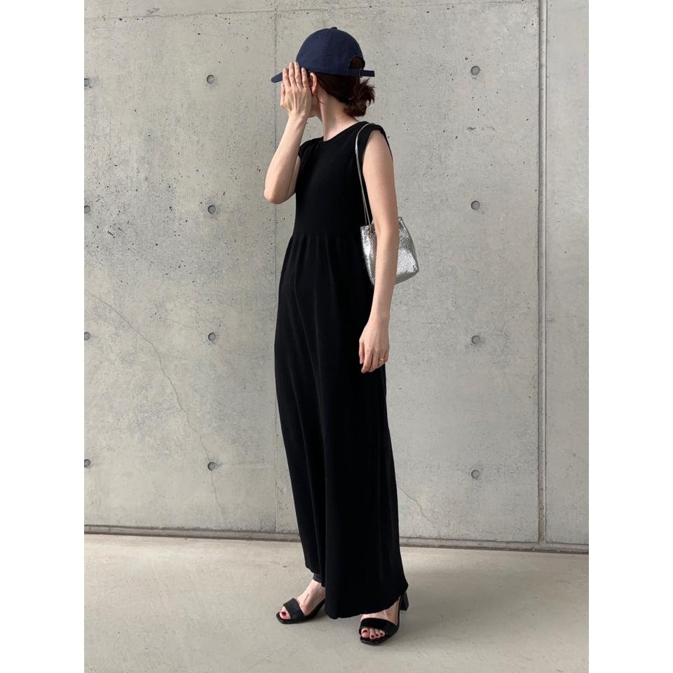 {{.FirstItem.Brand.Name}}({{.FirstItem.Brand.NameKana}})の「{{.FirstItem.Name}}」を使った{{.PostType}}