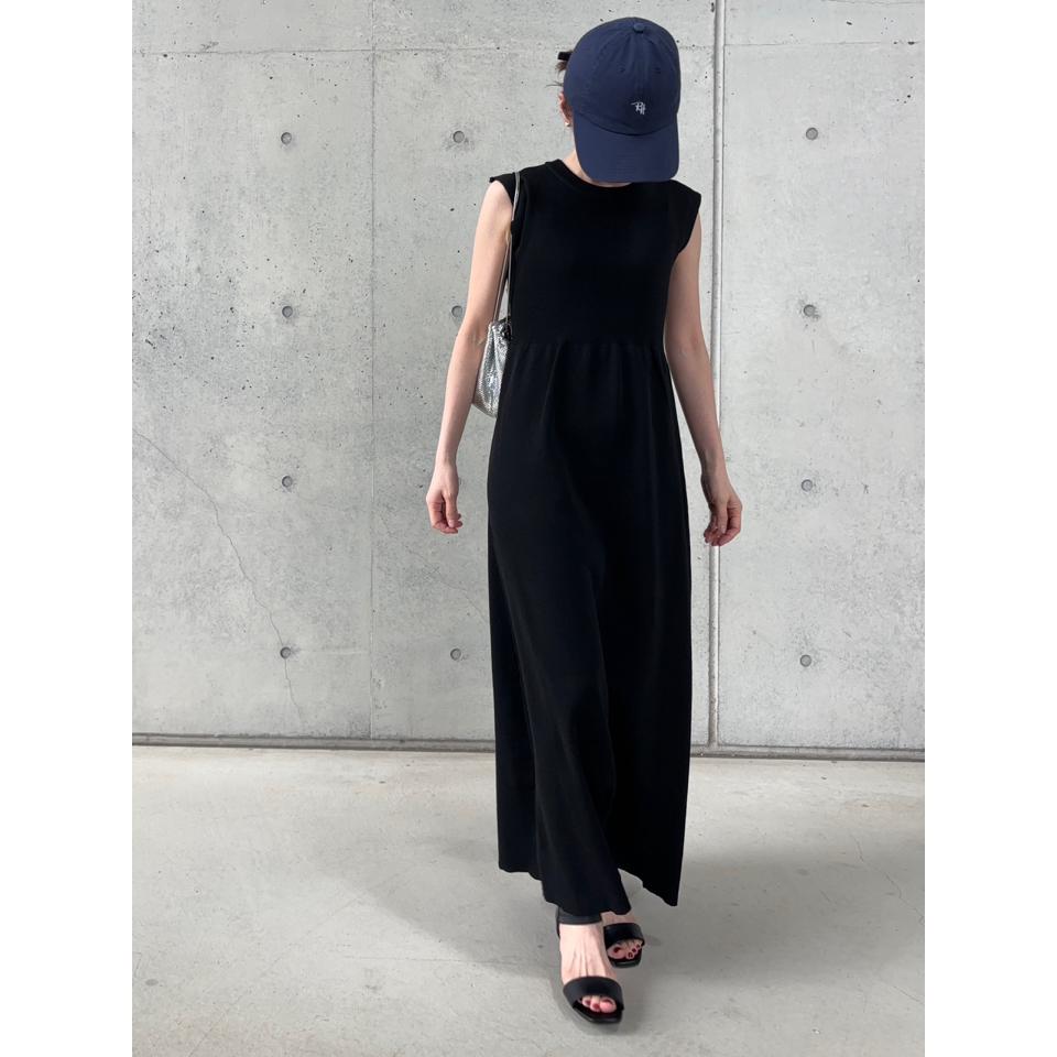 {{.FirstItem.Brand.Name}}({{.FirstItem.Brand.NameKana}})の「{{.FirstItem.Name}}」を使った{{.PostType}}