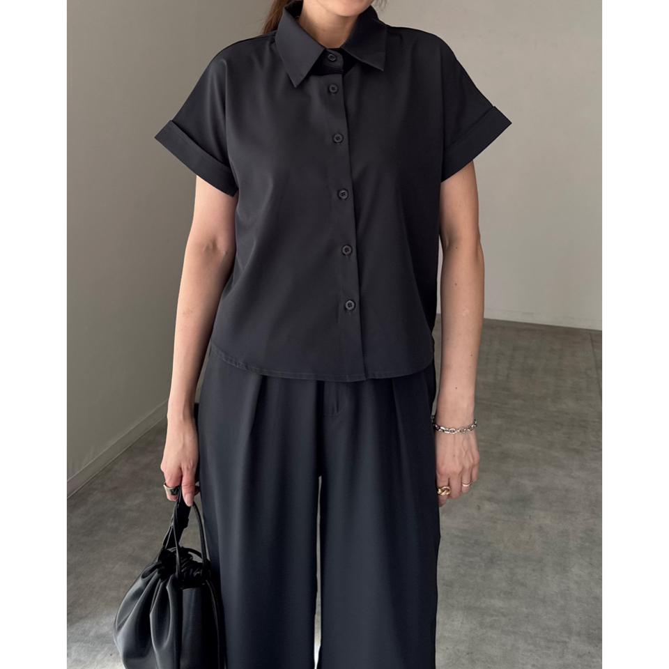 {{.FirstItem.Brand.Name}}({{.FirstItem.Brand.NameKana}})の「{{.FirstItem.Name}}」を使った{{.PostType}}