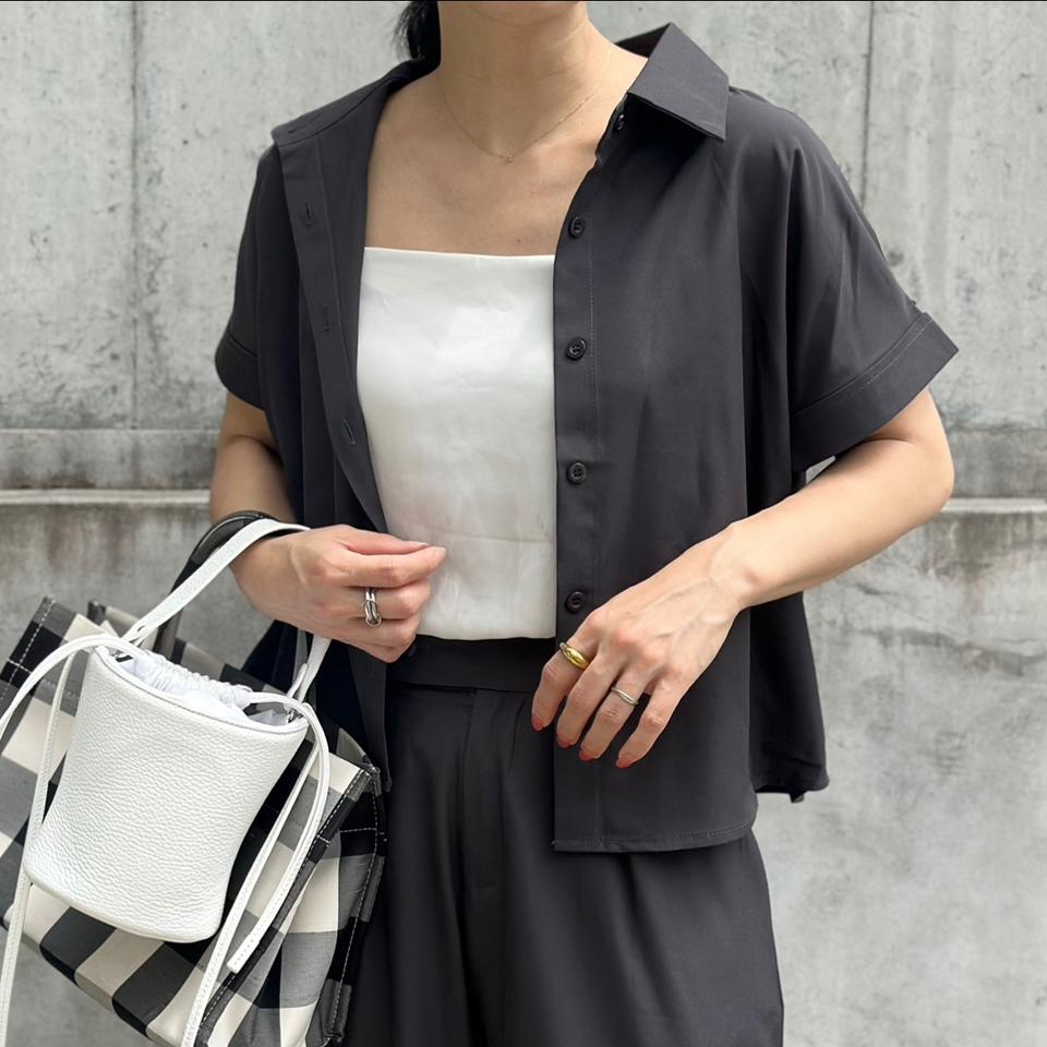 {{.FirstItem.Brand.Name}}({{.FirstItem.Brand.NameKana}})の「{{.FirstItem.Name}}」を使った{{.PostType}}