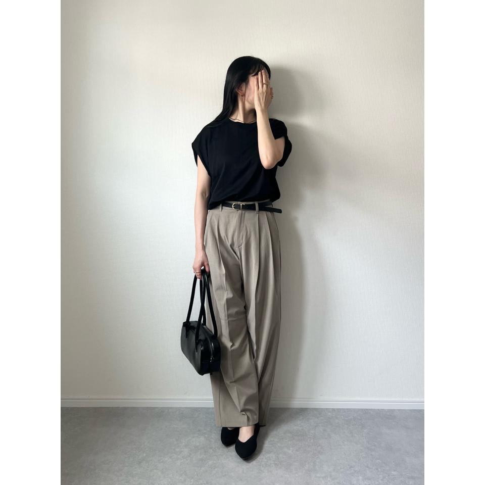 {{.FirstItem.Brand.Name}}({{.FirstItem.Brand.NameKana}})の「{{.FirstItem.Name}}」を使った{{.PostType}}
