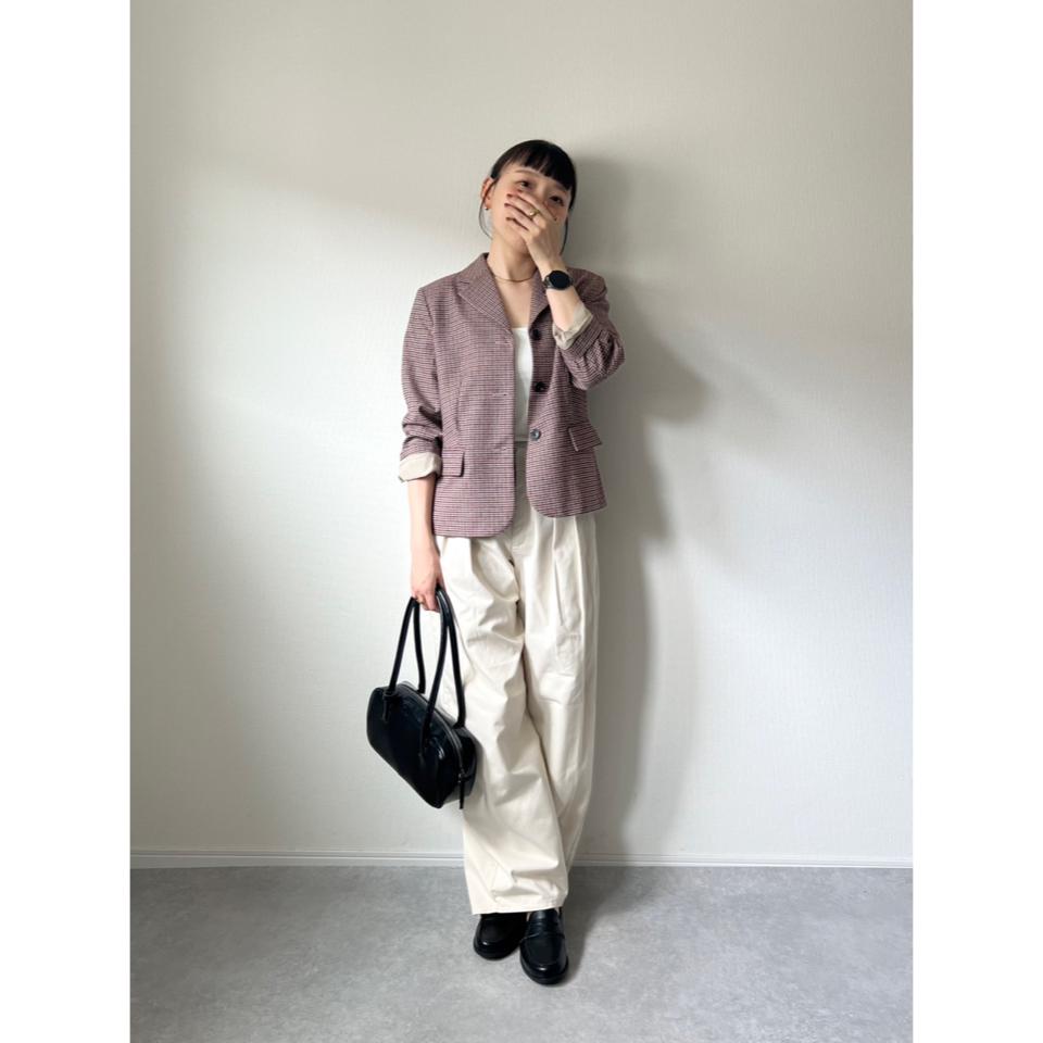 {{.FirstItem.Brand.Name}}({{.FirstItem.Brand.NameKana}})の「{{.FirstItem.Name}}」を使った{{.PostType}}
