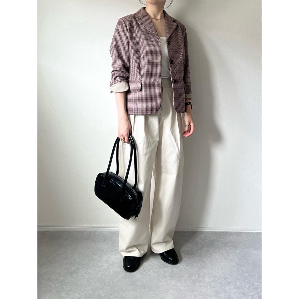 {{.FirstItem.Brand.Name}}({{.FirstItem.Brand.NameKana}})の「{{.FirstItem.Name}}」を使った{{.PostType}}