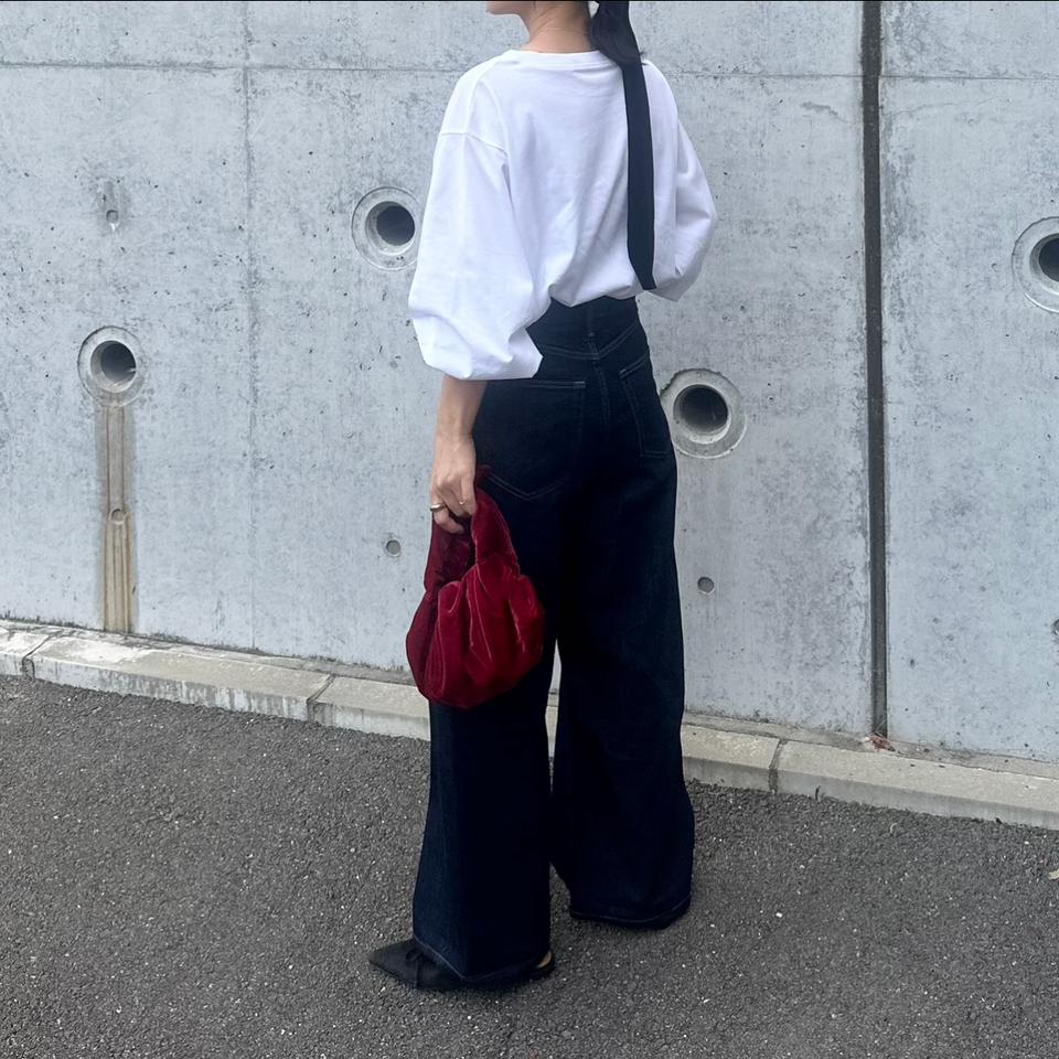 {{.FirstItem.Brand.Name}}({{.FirstItem.Brand.NameKana}})の「{{.FirstItem.Name}}」を使った{{.PostType}}
