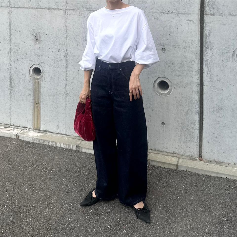 {{.FirstItem.Brand.Name}}({{.FirstItem.Brand.NameKana}})の「{{.FirstItem.Name}}」を使った{{.PostType}}