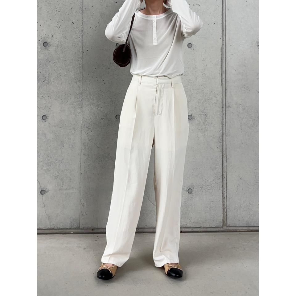 {{.FirstItem.Brand.Name}}({{.FirstItem.Brand.NameKana}})の「{{.FirstItem.Name}}」を使った{{.PostType}}