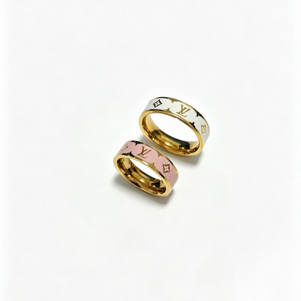 {{.FirstItem.Brand.Name}}({{.FirstItem.Brand.NameKana}})の「{{.FirstItem.Name}}」を使った{{.PostType}}