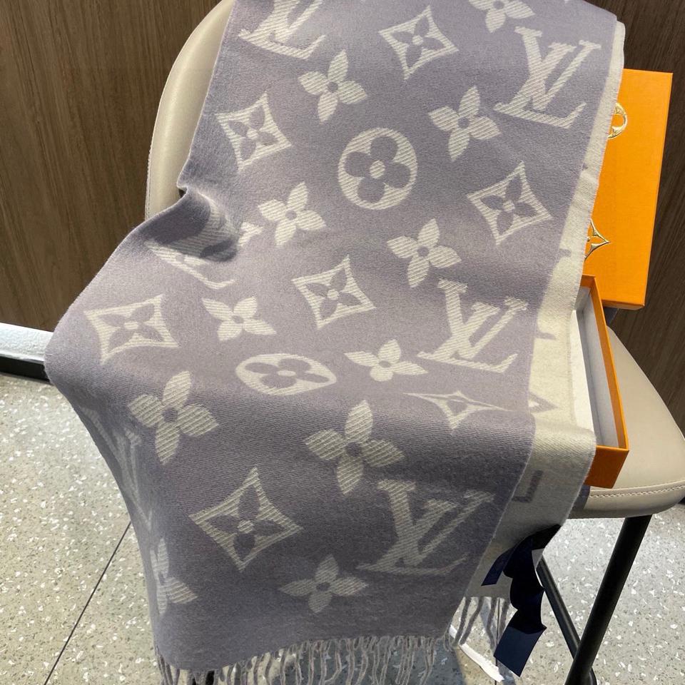{{.FirstItem.Brand.Name}}({{.FirstItem.Brand.NameKana}})の「{{.FirstItem.Name}}」を使った{{.PostType}}