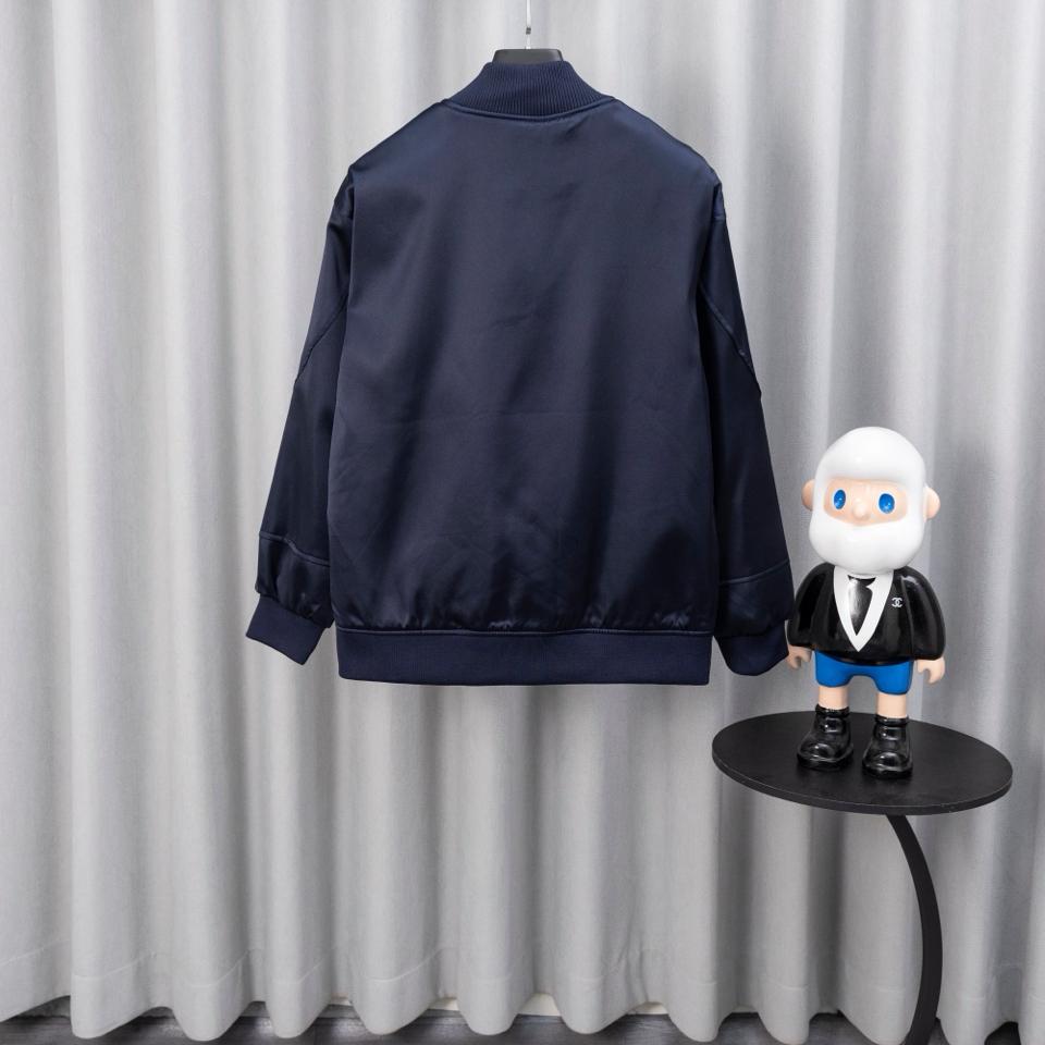 {{.FirstItem.Brand.Name}}({{.FirstItem.Brand.NameKana}})の「{{.FirstItem.Name}}」を使った{{.PostType}}