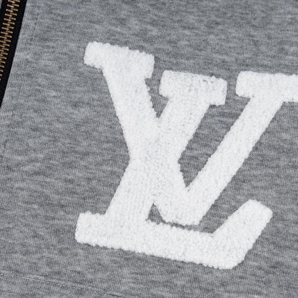 {{.FirstItem.Brand.Name}}({{.FirstItem.Brand.NameKana}})の「{{.FirstItem.Name}}」を使った{{.PostType}}