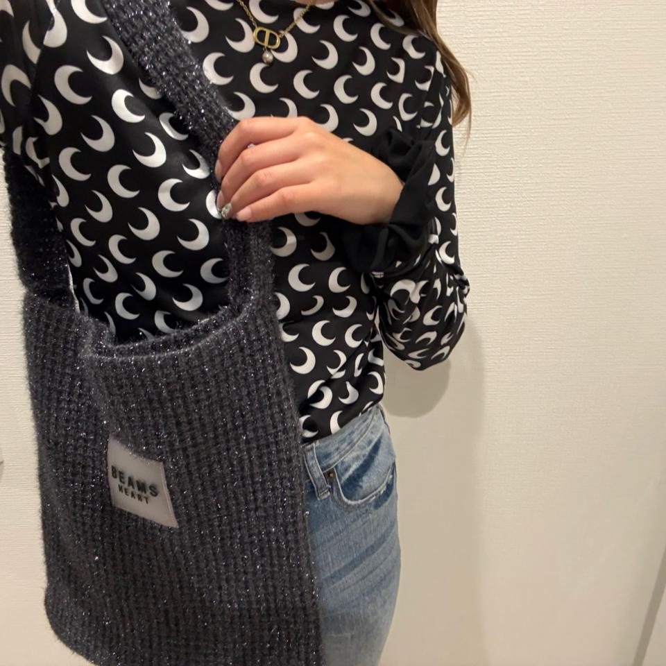 {{.FirstItem.Brand.Name}}({{.FirstItem.Brand.NameKana}})の「{{.FirstItem.Name}}」を使った{{.PostType}}