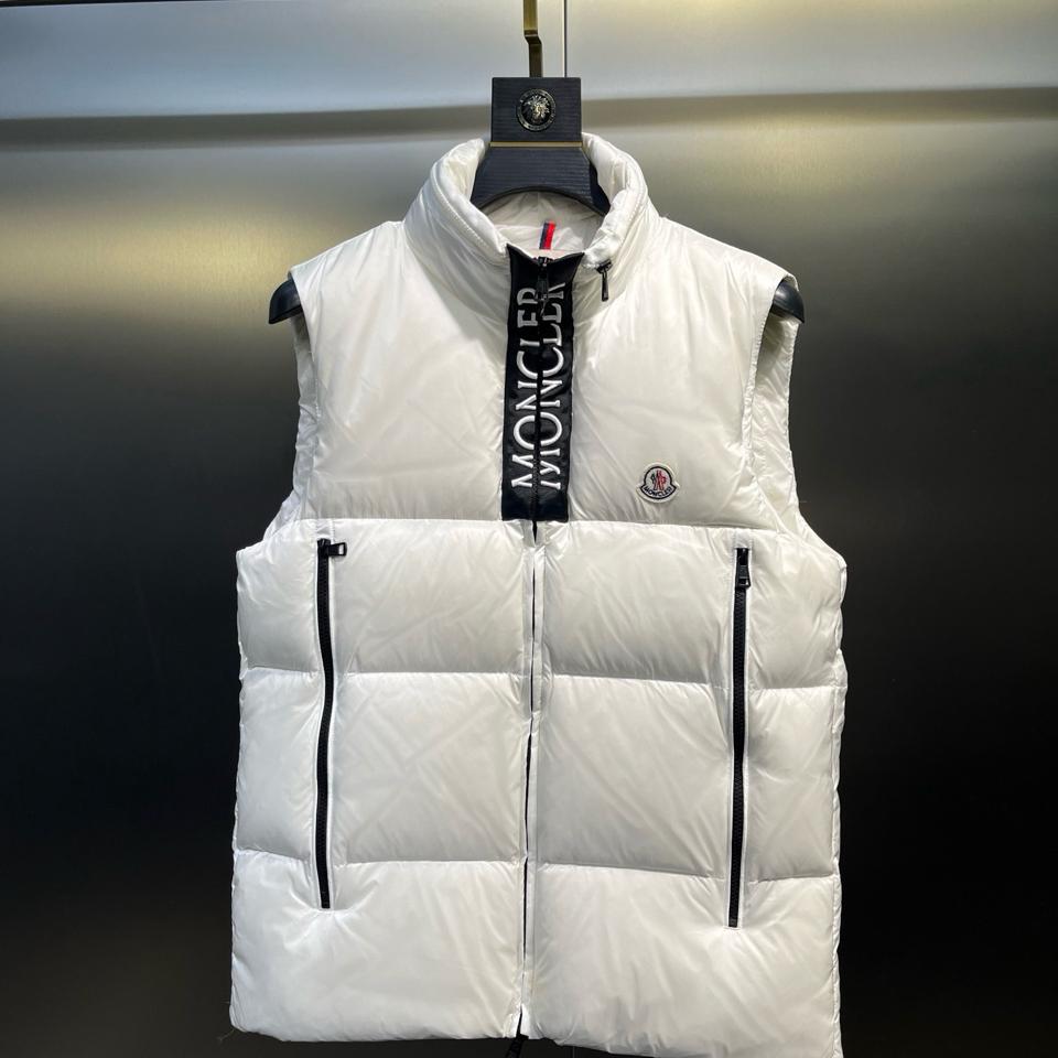 {{.FirstItem.Brand.Name}}({{.FirstItem.Brand.NameKana}})の「{{.FirstItem.Name}}」を使った{{.PostType}}