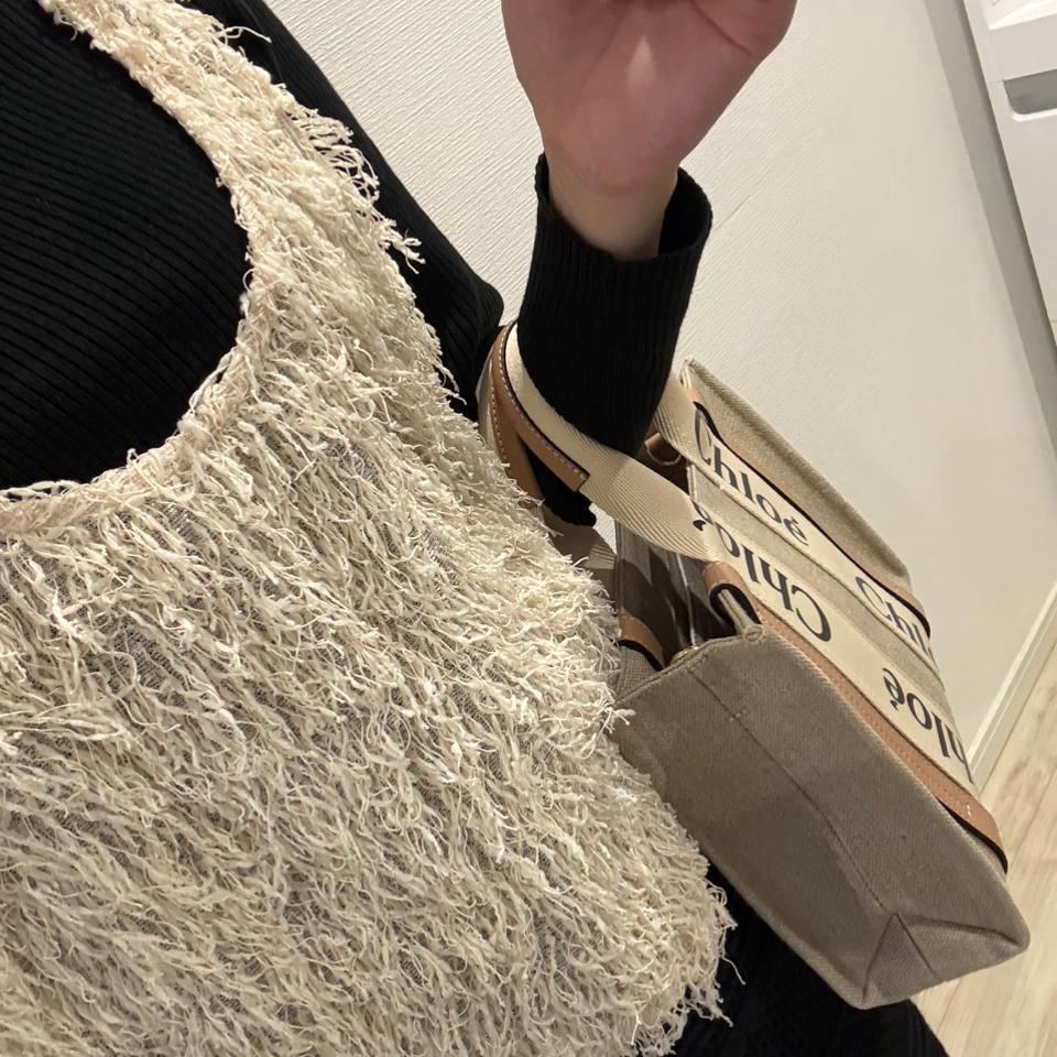{{.FirstItem.Brand.Name}}({{.FirstItem.Brand.NameKana}})の「{{.FirstItem.Name}}」を使った{{.PostType}}