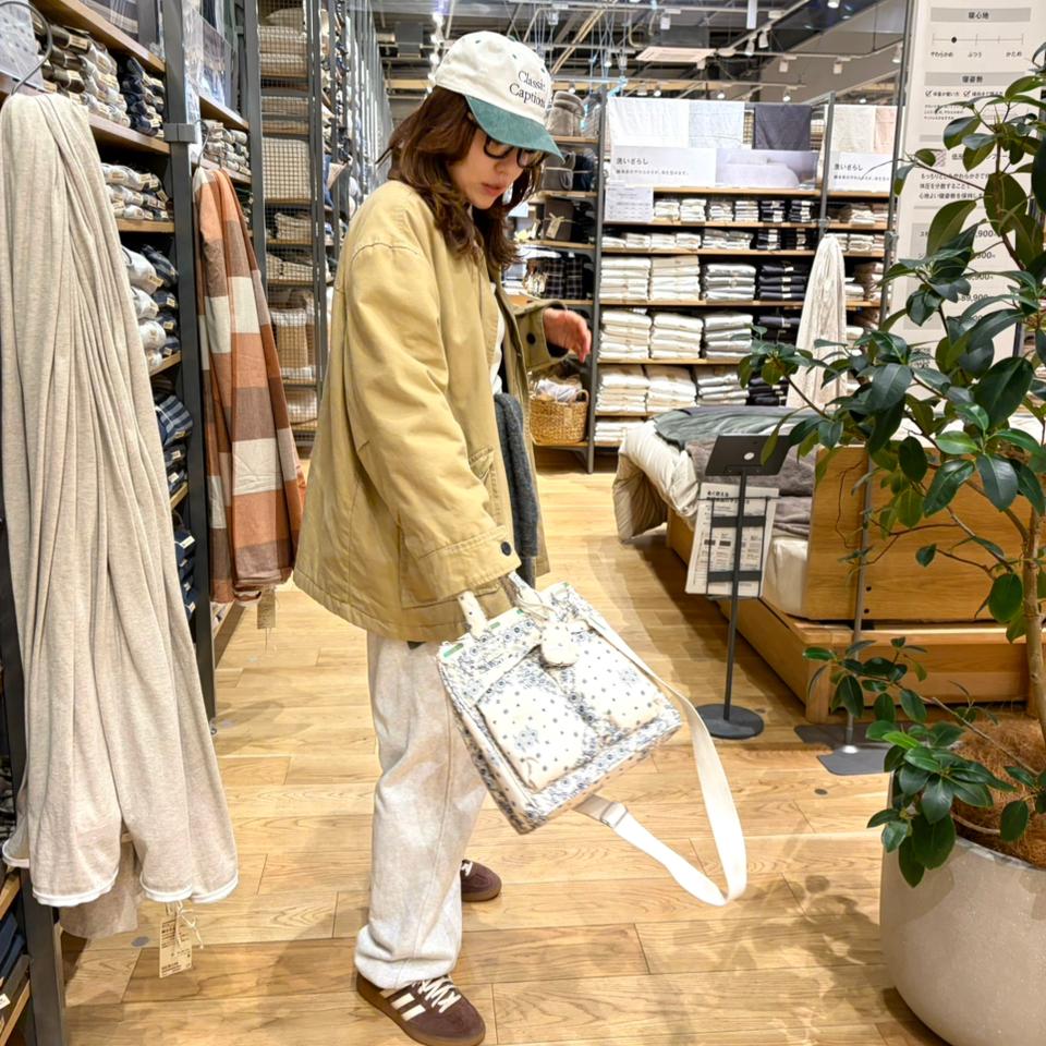 {{.FirstItem.Brand.Name}}({{.FirstItem.Brand.NameKana}})の「{{.FirstItem.Name}}」を使った{{.PostType}}
