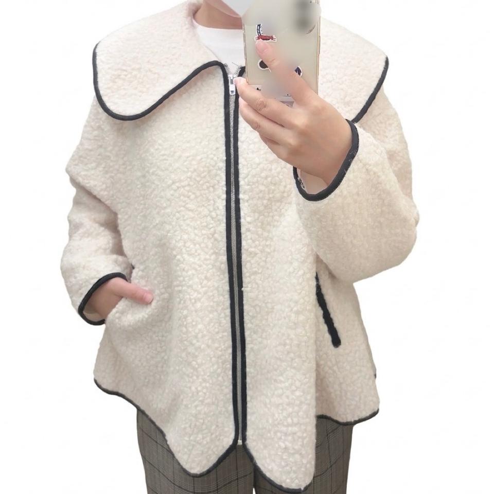 {{.FirstItem.Brand.Name}}({{.FirstItem.Brand.NameKana}})の「{{.FirstItem.Name}}」を使った{{.PostType}}