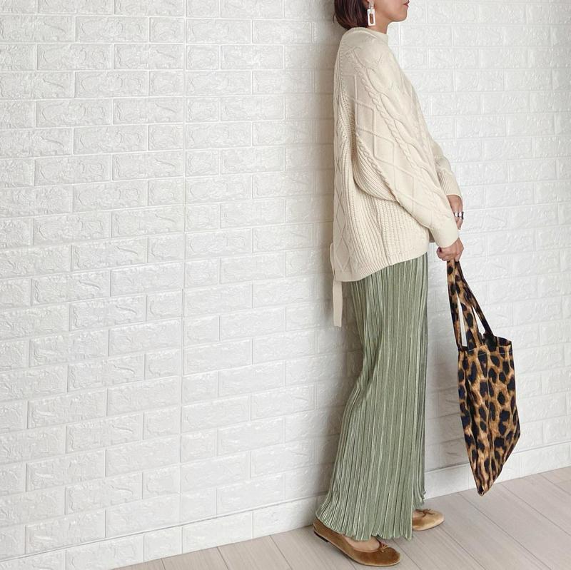 Shooo Gu ジーユー の ランダムプリーツドローストリングパンツq E をあわせたコーディネート Parte